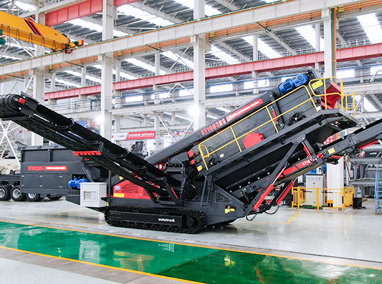 如何輕松應(yīng)對(duì)礦山破碎篩分的場(chǎng)地限制和基建難題？履帶式移動(dòng)破碎篩分站給你答案